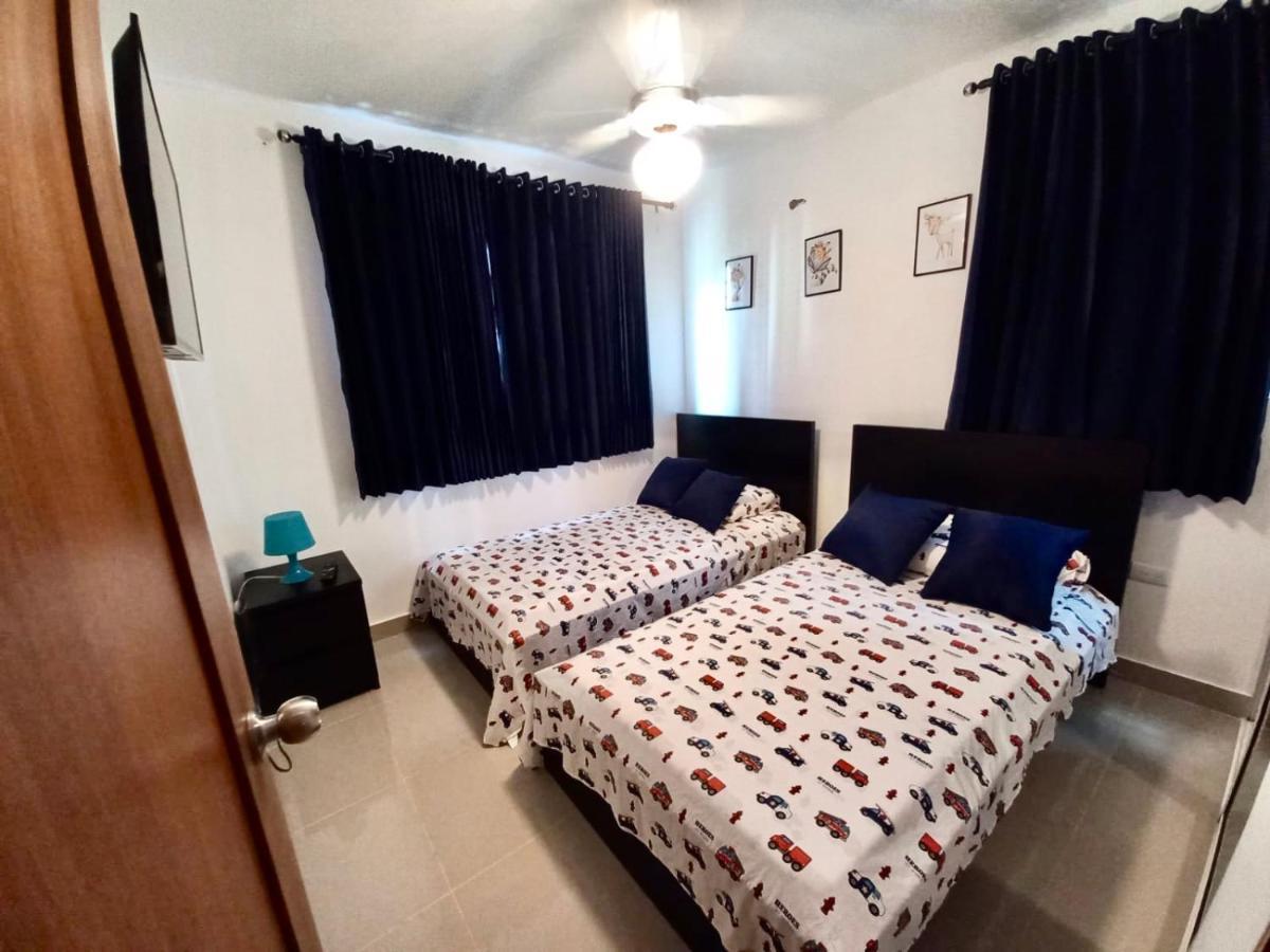 Your Space Piscina, Parque Infantil, 3 Habitaciones , Res Breezes Santiago 圣地亚哥洛斯卡巴 外观 照片